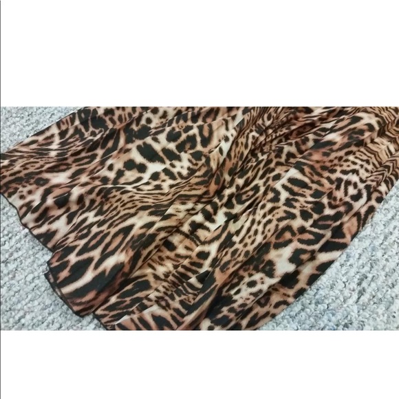 ASOS leopard pleated skirt - Picture 4 of 5